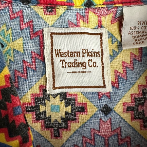 Colorful Geometric Pattern Men's Casual Button Down Shirt - Picture 7 of 9